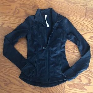 Lululemon black zip up jacket